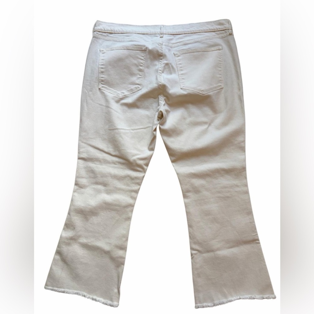Old Navy High-Rise Cropped White Jeans Plus Size 18 - Picture 3 of 3